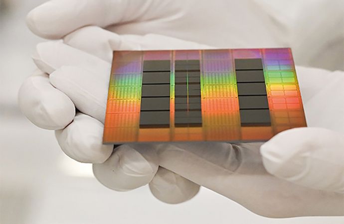 From Lab to Fab – Innovative Front-End und Advanced-Packaging-Technologien für die Halbleiter-Wertschöpfungskette